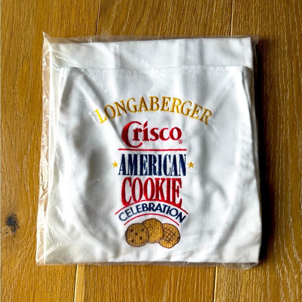 Longaberger White Apron with Crisco American Cookie Design
